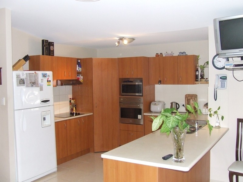 6 Brigantine Place, Banksia Beach QLD 4507