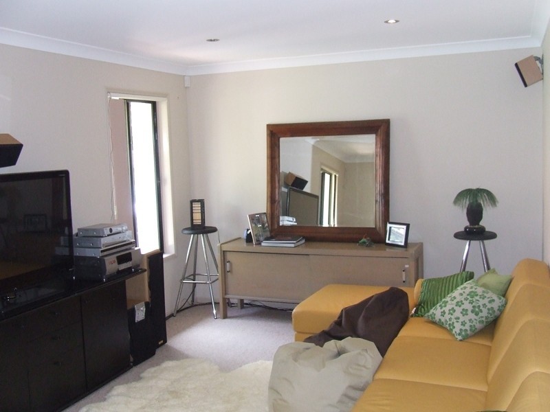 6 Brigantine Place, Banksia Beach QLD 4507