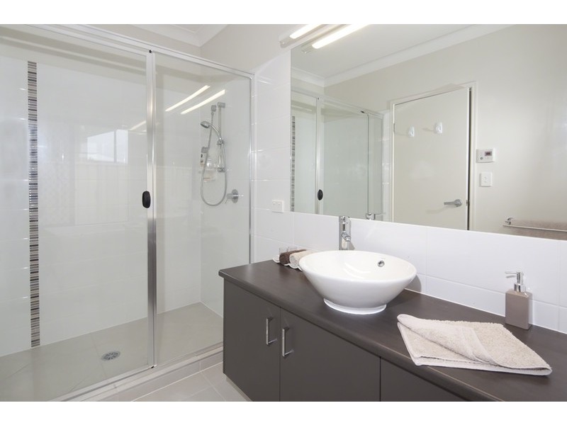 23 Raptor Parade, Banksia Beach QLD 4507