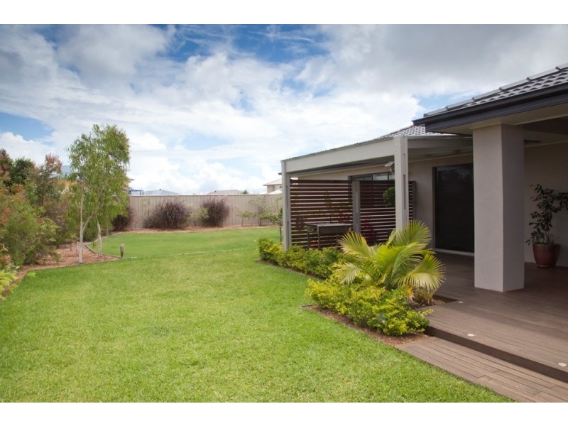 23 Raptor Parade, Banksia Beach QLD 4507