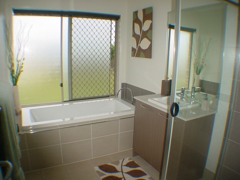 29 Gecko Place, Ningi QLD 4511
