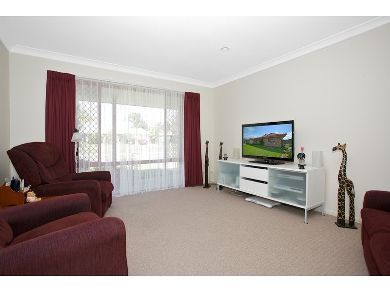 95 Avon Avenue, Banksia Beach QLD 4507