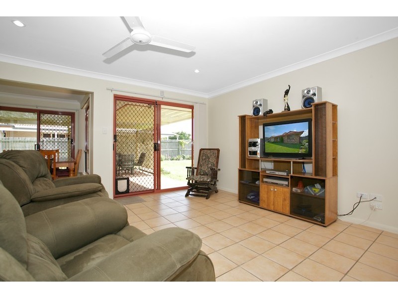 95 Avon Avenue, Banksia Beach QLD 4507