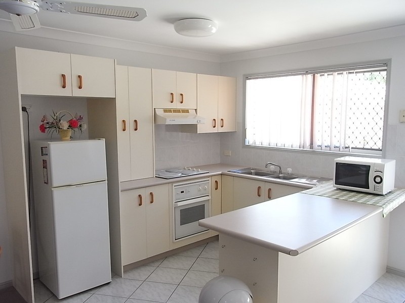 1/24 Fifth Avenue, Bongaree QLD 4507