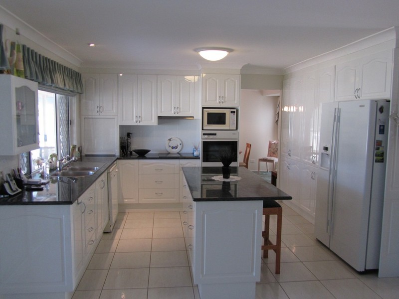 3 Castaway Court, Banksia Beach QLD 4507