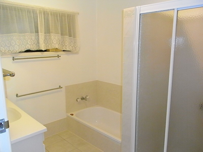 16 Penguin Street, Bongaree QLD 4507