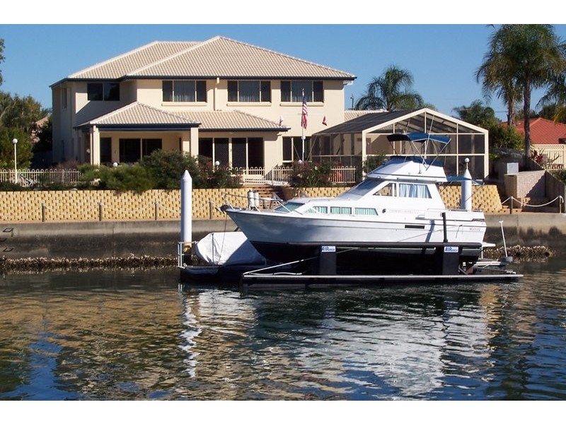 1 Castaway Court, Banksia Beach QLD 4507