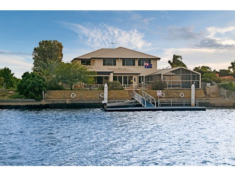 1 Castaway Court, Banksia Beach QLD 4507