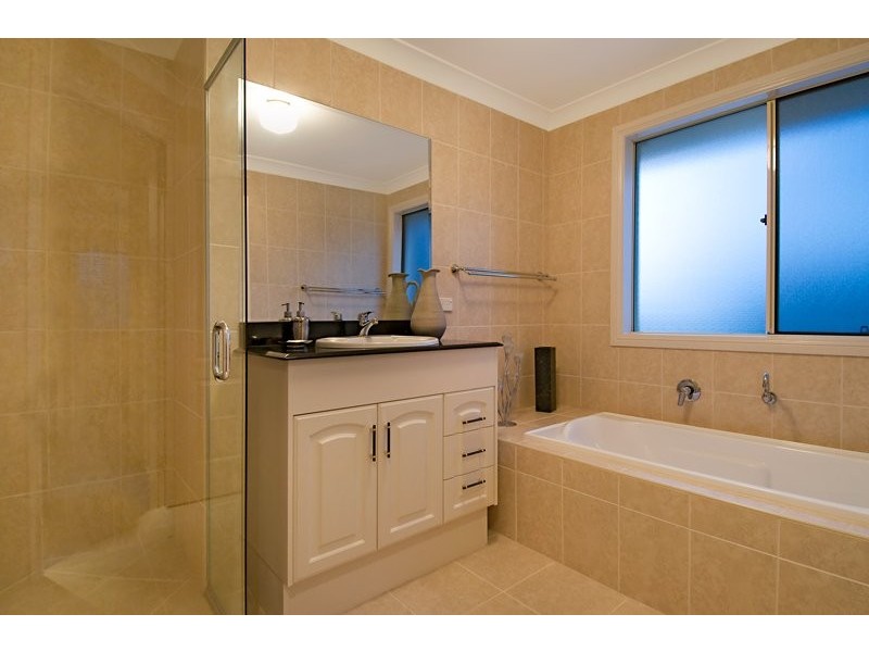 1 Castaway Court, Banksia Beach QLD 4507