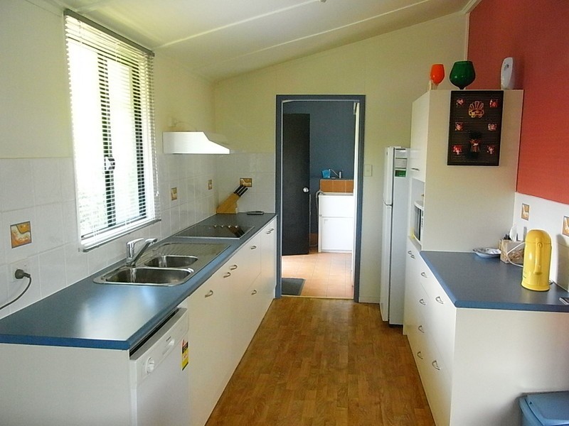 25 Sunset Avenue, Bongaree QLD 4507