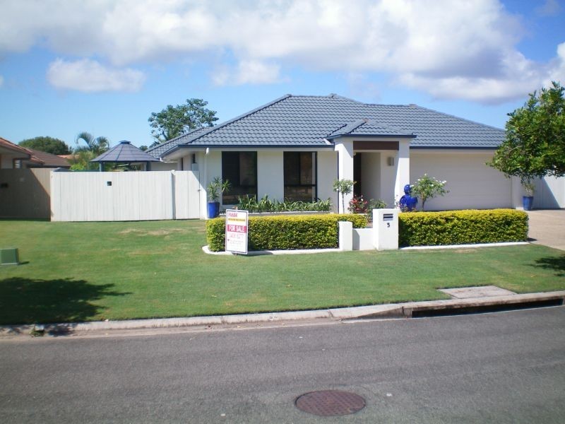 5 Albatross Court, Banksia Beach QLD 4507