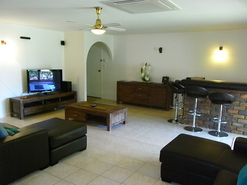 15 Eagle Court, Banksia Beach QLD 4507