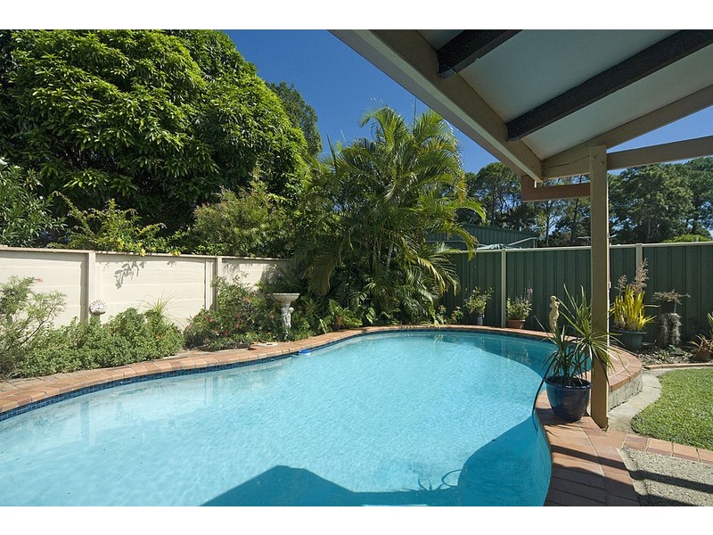 20 Crouch Avenue, Bongaree QLD 4507