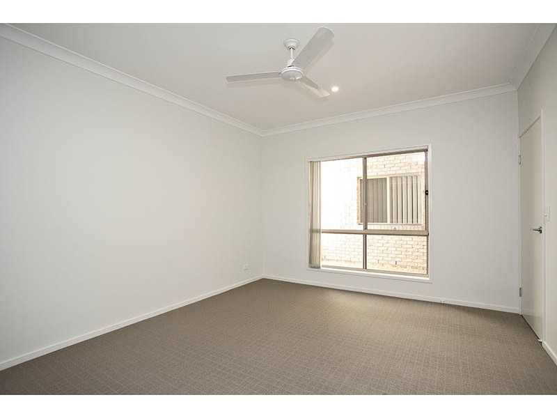 2/8 Bowsprit Crescent, Banksia Beach QLD 4507