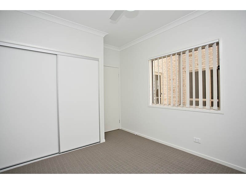 2/8 Bowsprit Crescent, Banksia Beach QLD 4507