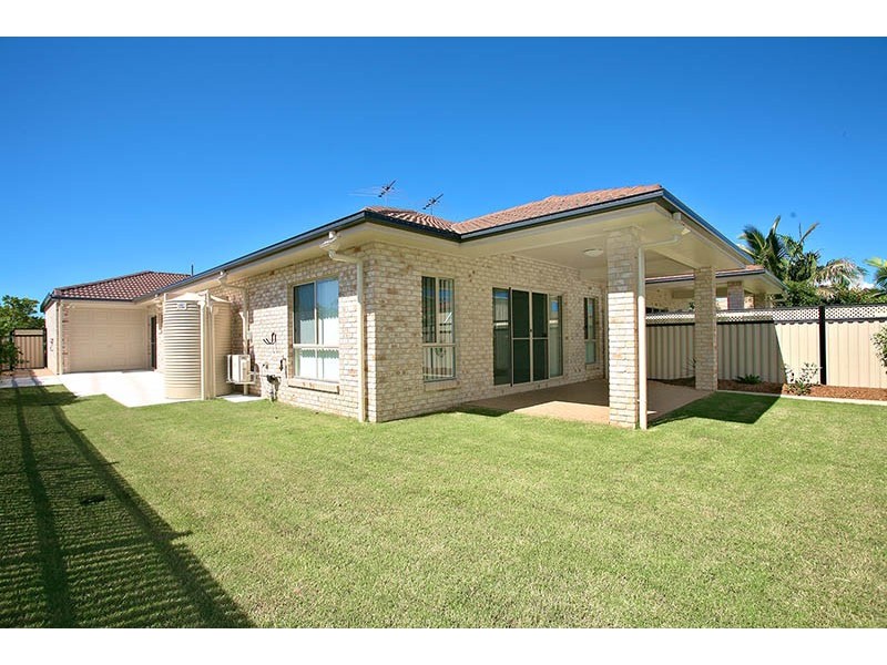 2/8 Bowsprit Crescent, Banksia Beach QLD 4507