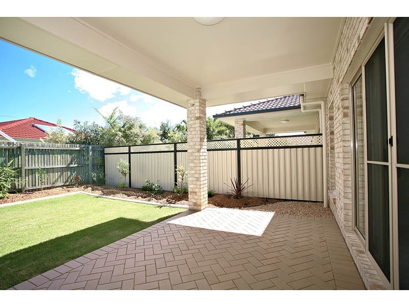 1/8 Bowsprit Crescent, Banksia Beach QLD 4507