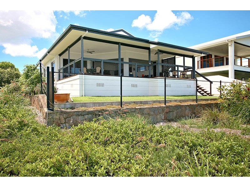 2 Oriole Close, Banksia Beach QLD 4507