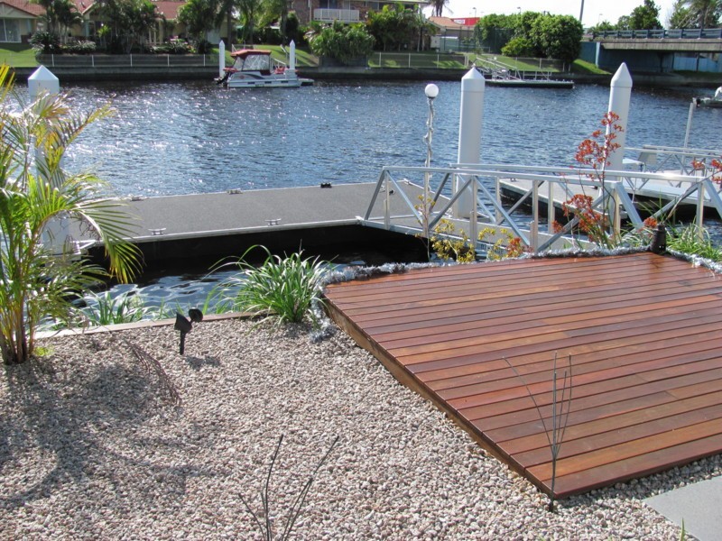 2/4 Tradewinds Drive, Bribie Island QLD 4507