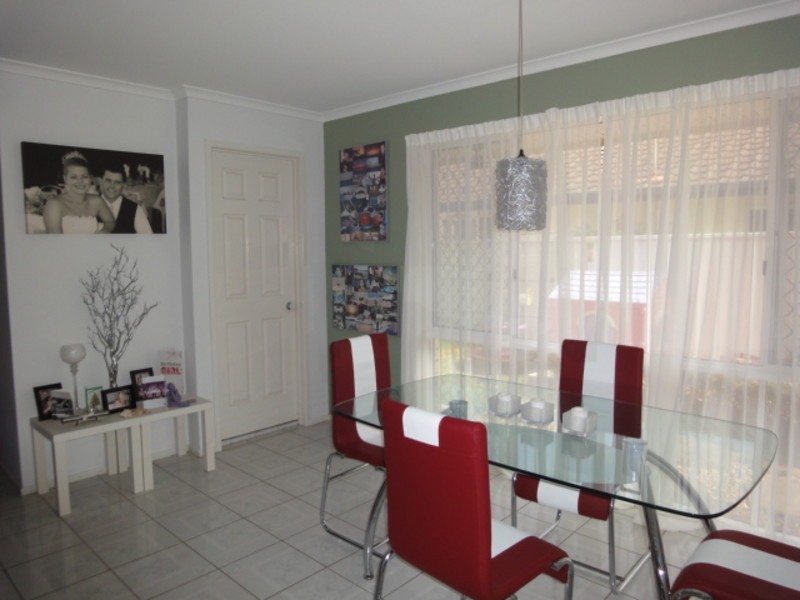 2/4 Tradewinds Drive, Bribie Island QLD 4507