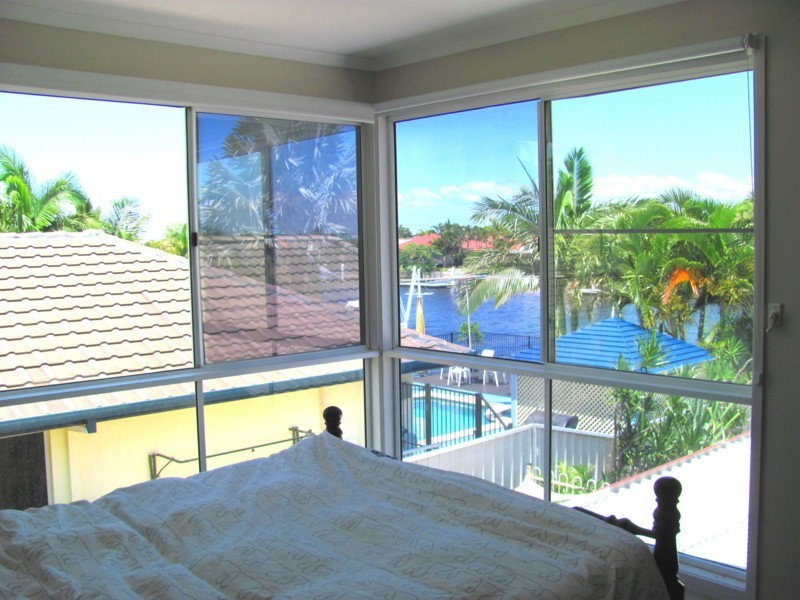 2/4 Tradewinds Drive, Bribie Island QLD 4507