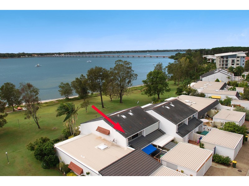 A16 Spinnaker Drive, Sandstone Point QLD 4511