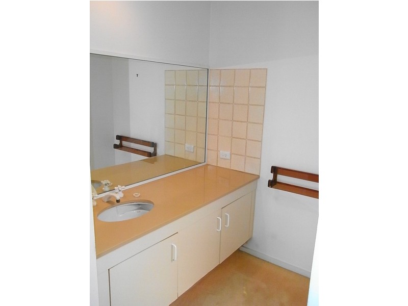 B33 Spinnaker Drive, Sandstone Point QLD 4511