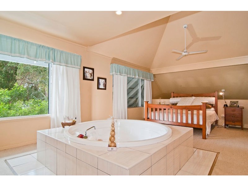 178 Whitepatch Esplanade, White Patch QLD 4507