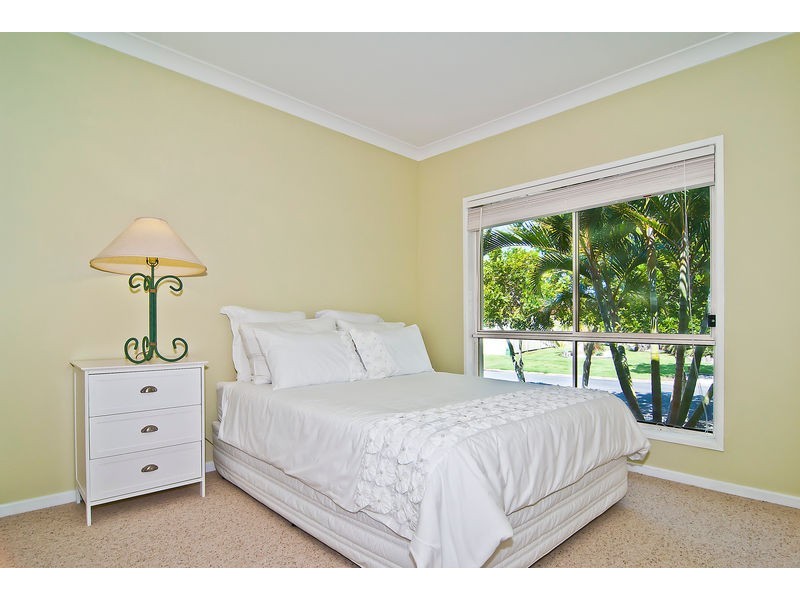 70 Voyagers Drive, Banksia Beach QLD 4507