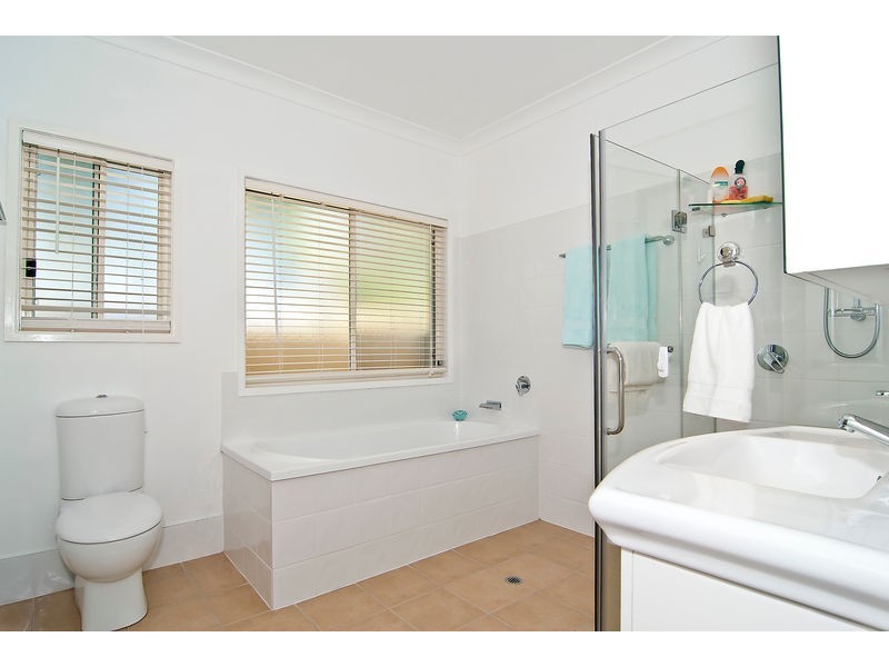 70 Voyagers Drive, Banksia Beach QLD 4507