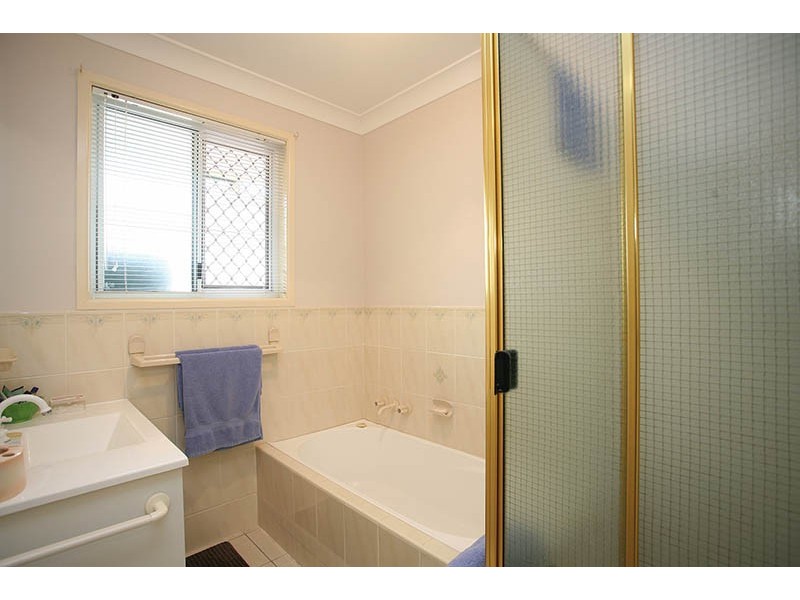 31 Hoya Crescent, Bongaree QLD 4507
