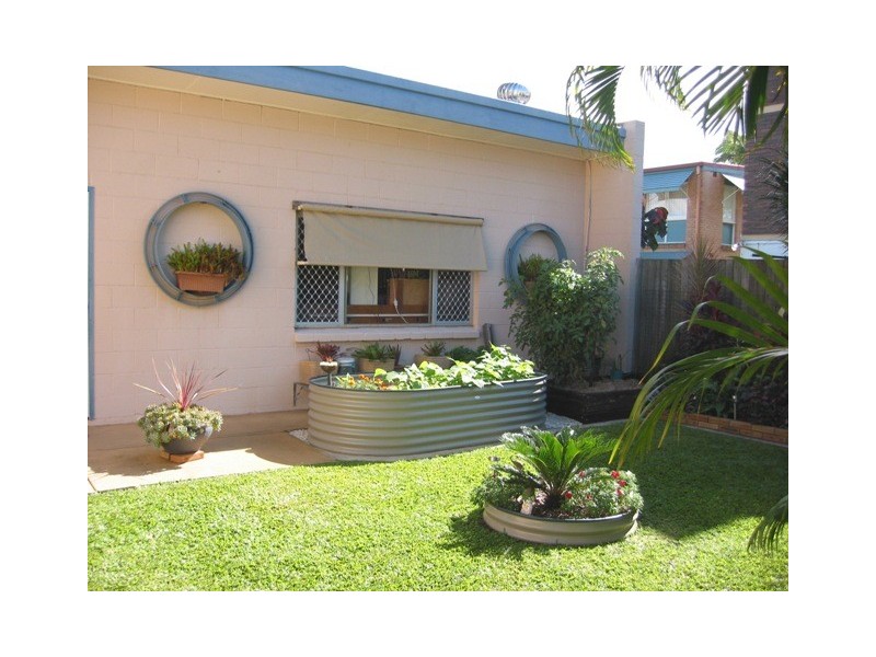 39 Palm Avenue, Bongaree QLD 4507