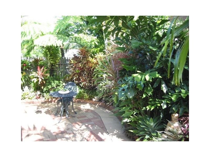 39 Palm Avenue, Bongaree QLD 4507