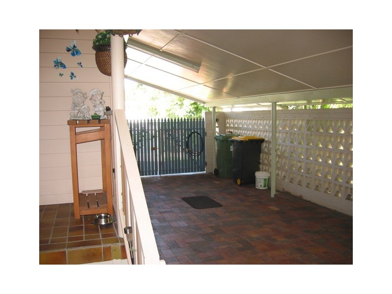 39 Palm Avenue, Bongaree QLD 4507