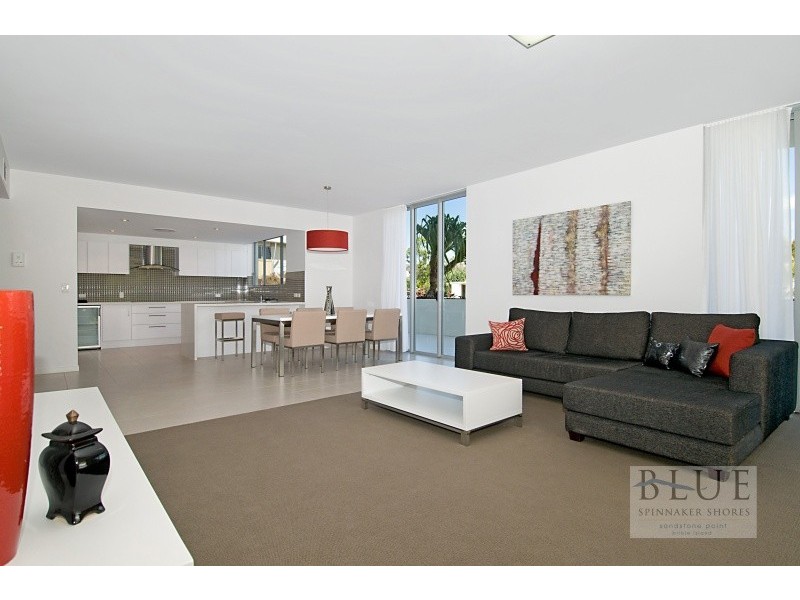 4/8 Spinnaker Drive, Sandstone Point QLD 4511