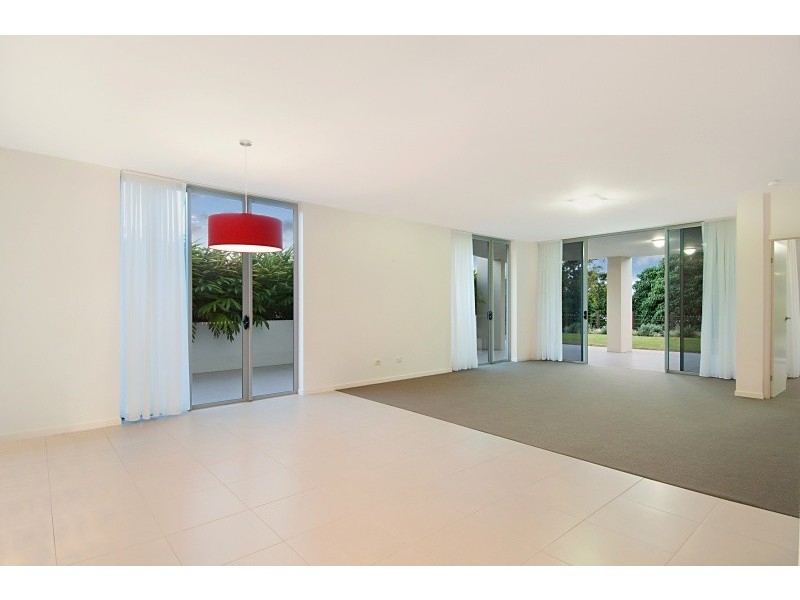 12/8 Spinnaker Drive, Sandstone Point QLD 4511