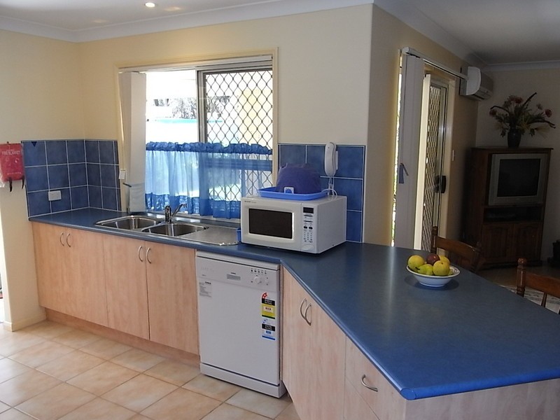 27 Anchor Court, Banksia Beach QLD 4507