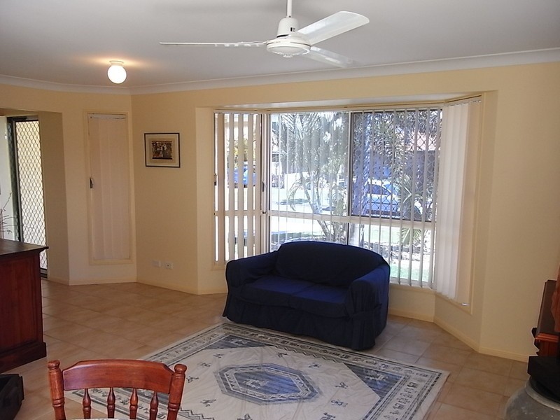27 Anchor Court, Banksia Beach QLD 4507