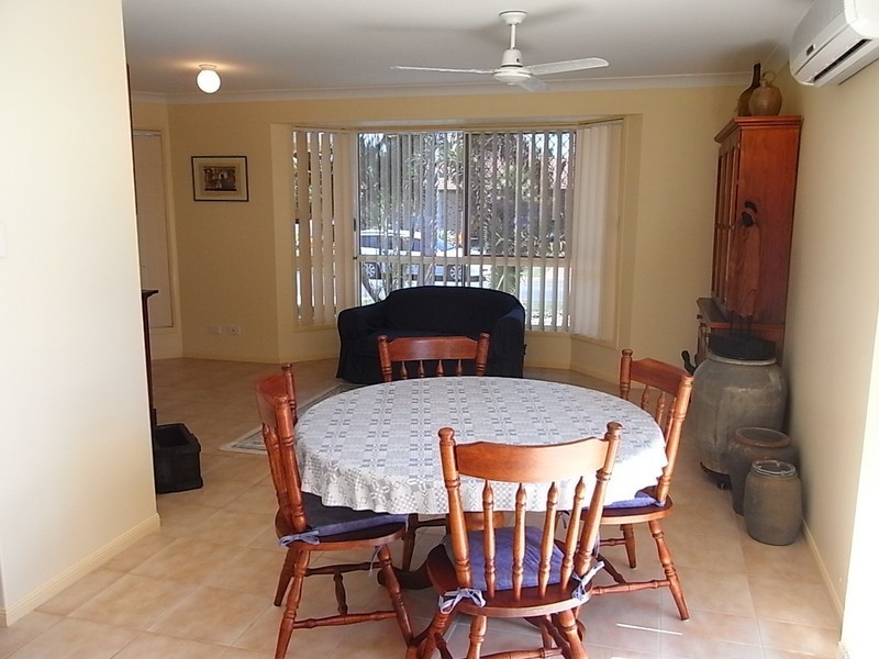 27 Anchor Court, Banksia Beach QLD 4507
