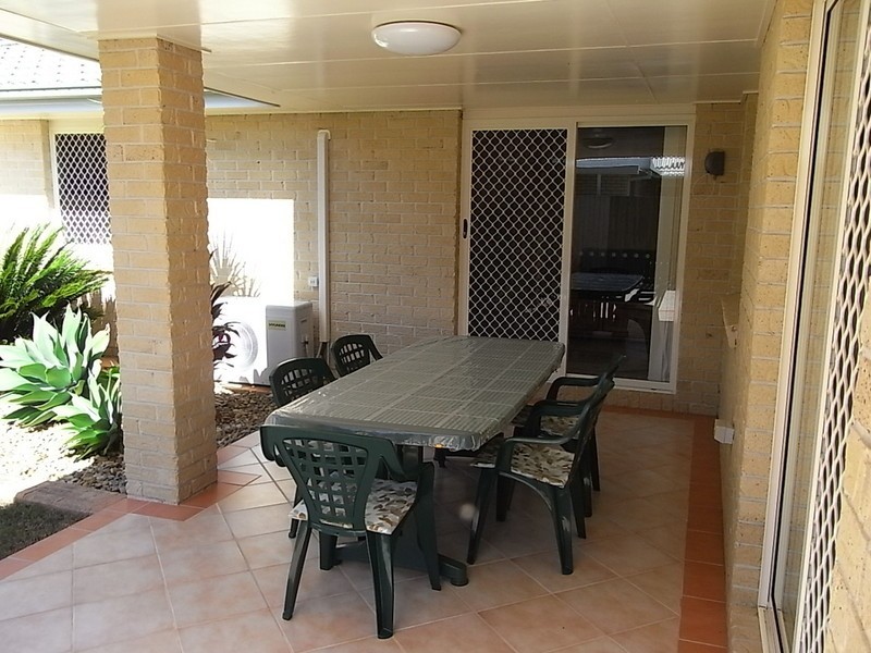 27 Anchor Court, Banksia Beach QLD 4507