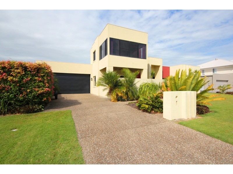 40 Kakadu Circuit, Banksia Beach QLD 4507