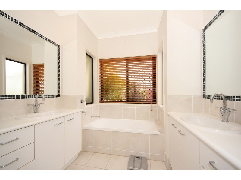 40 Kakadu Circuit, Banksia Beach QLD 4507