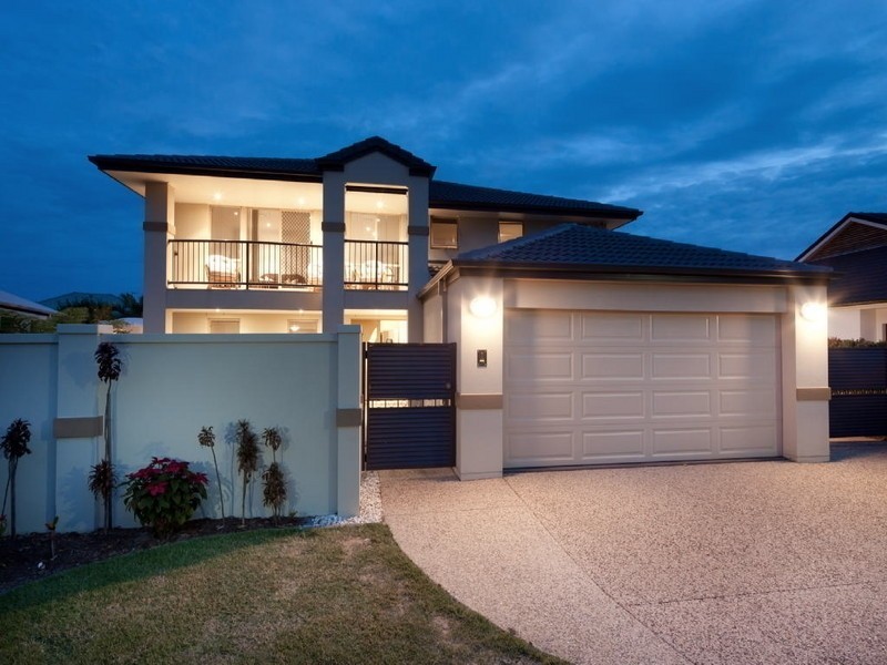 4 Fulmar Cresent, Banksia Beach QLD 4507