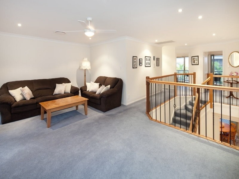 4 Fulmar Cresent, Banksia Beach QLD 4507