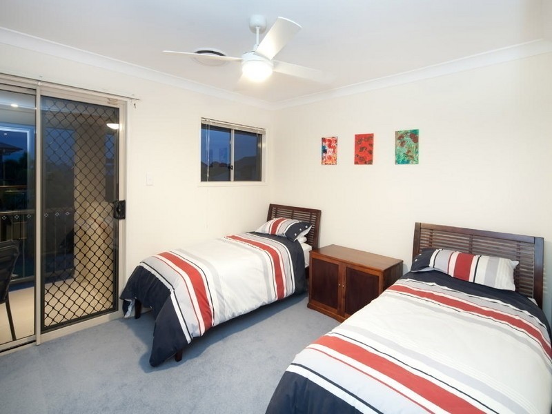 4 Fulmar Cresent, Banksia Beach QLD 4507