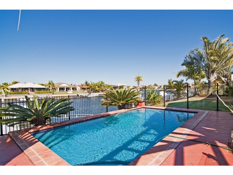 9 Dugong Crescent, Banksia Beach QLD 4507