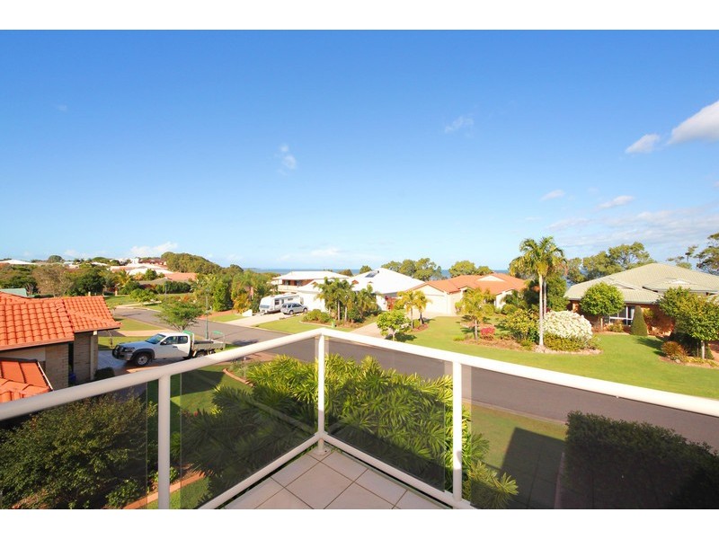 8 Avalon Street, Sandstone Point QLD 4511