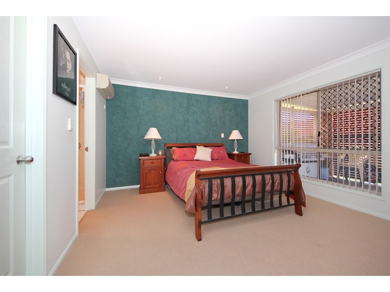 8 Avalon Street, Sandstone Point QLD 4511
