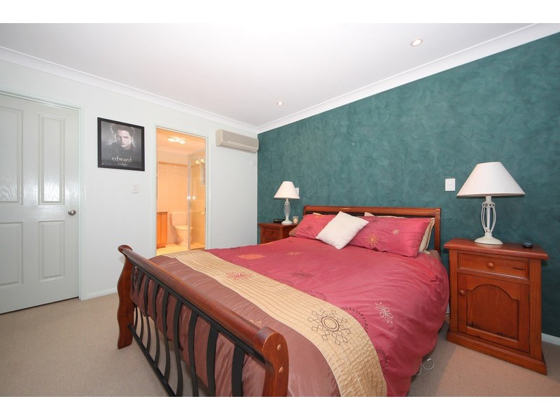 8 Avalon Street, Sandstone Point QLD 4511
