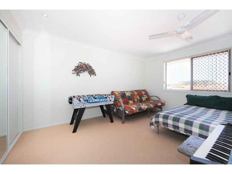8 Avalon Street, Sandstone Point QLD 4511